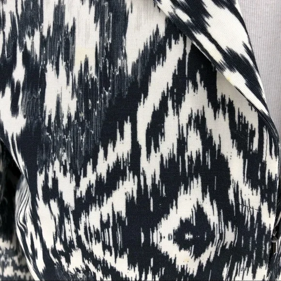 Lafayette 148 New York Black & White Cropped Blazer - Picture 3 of 10